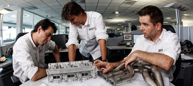 Renault confía en haber solucionado todos sus problemas para el primer test en Baréin