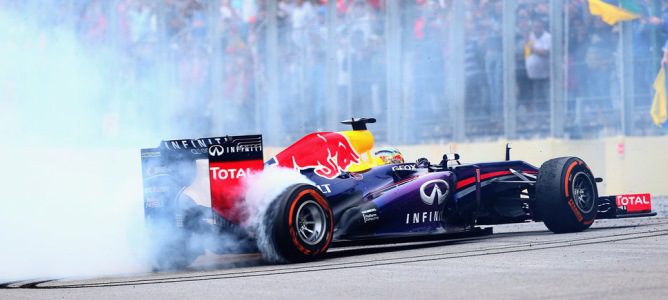 La FIA permitirá a los pilotos celebrar sus victorias: los donuts de Vettel serán legales