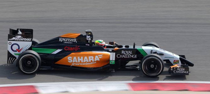 Sergio Pérez gana el duelo en el desierto y se impone a Alonso y Ricciardo en Baréin