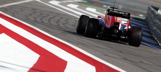 Marussia durante los test de pretemporada en Baréin 2014