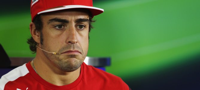 Fernando Alonso, en rueda de prensa: "El coche es el mismo que vimos en Baréin"