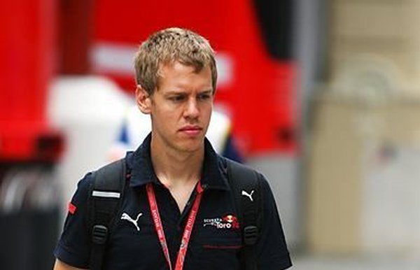 Vettel le quita importancia a su primer puesto