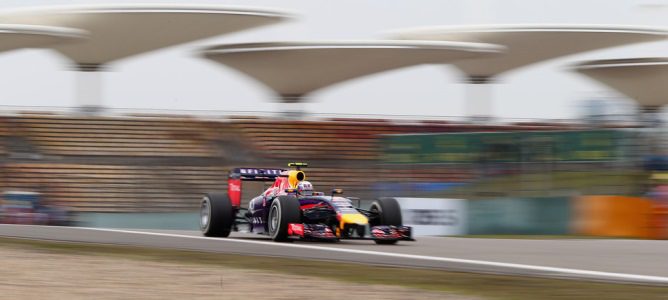 Daniel Ricciardo lidera unos lluviosos Libres 3 con poca actividad en el GP de China 2014