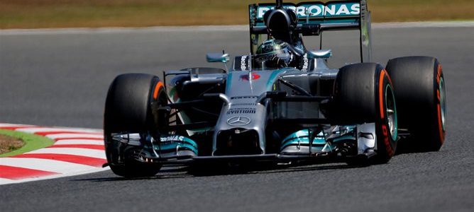 Mercedes no da tregua y lidera con Rosberg los terceros libres del GP de España 2014