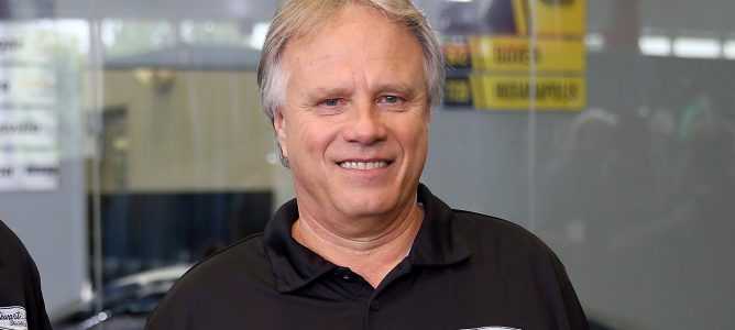 Gene Haas niega los rumores que le relacionan con la compra de Lotus o Caterham