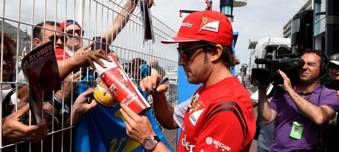 Alonso se muestra frustrado por la falta de apoyo de sus "amigos más cercanos"