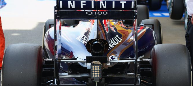 Renault investigará el motor del RB10 de Sebastian Vettel