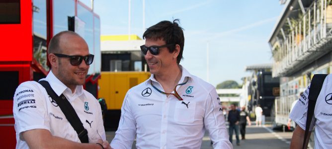 Toto Wolff: "La situación se está poniendo un poco intensa dentro del equipo"