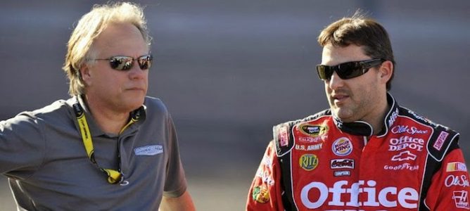 Gene Haas razona su decisión de llegar en 2016 y señala Inglaterra como posible sede