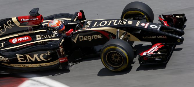 Romain Grosjean: "El alerón trasero se rompió, y fue más seguro abandonar"