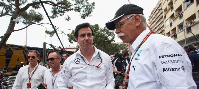 Toto Wolff está convencido de que Lewis Hamilton seguirá luchando por el Mundial