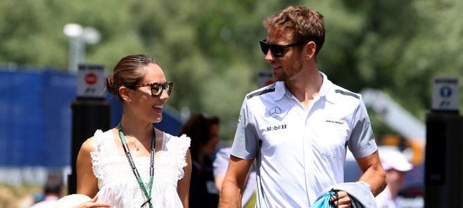 Jenson Button: "Nuestro objetivo es reducir la diferencia con Ferrari"