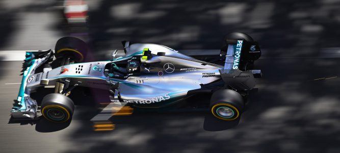 Nico Rosberg se lleva el mejor tiempo de los L1 del GP de Gran Bretaña 2014