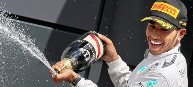 Hamilton, sobre Rosberg: "Siempre es estupendo vencer a los demás en su territorio"