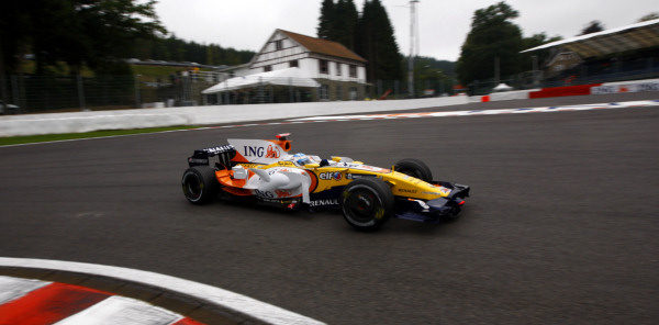 Alonso, tercero en la tercera sesión de libres de Spa