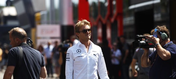 Nico Rosberg arranca con fuerza y lidera los Libres 1 del GP de Alemania 2014