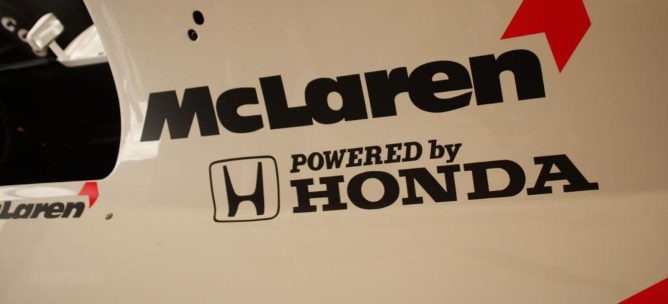 Honda quiere "ganar carreras y hacer historia" con McLaren en 2015