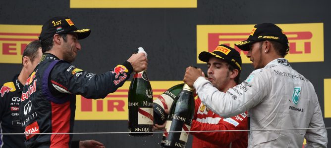 Ricciardo triunfa, Alonso se exhibe y Hamilton resurge en el GP de Hungría 2014