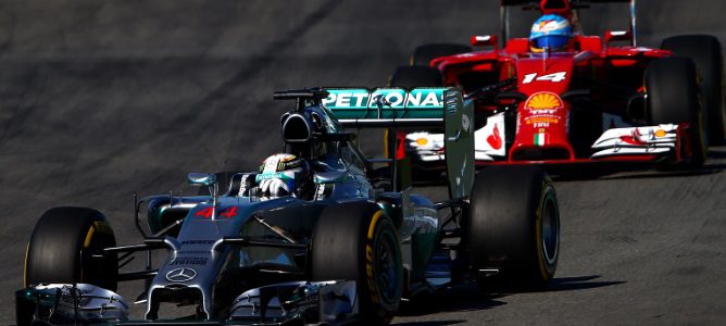 Alonso: "El referente ha cambiado; el año pasado fue Red Bull y ahora es Mercedes"