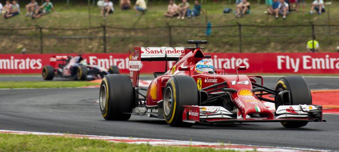 Mario Andretti: "Fernando Alonso está manteniendo vivo a Ferrari"
