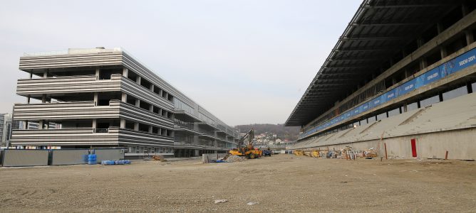 Charlie Whiting: "El circuito de Sochi está en buenas condiciones y obtendrá su licencia"