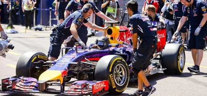 Mark Webber, sobre Vettel: "Ha cometido muchos errores en 2014"