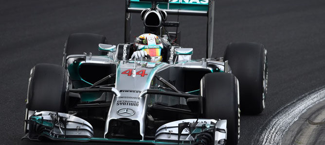 Lewis Hamilton lidera sin problemas la tercera sesión de libres del GP de Italia 2014