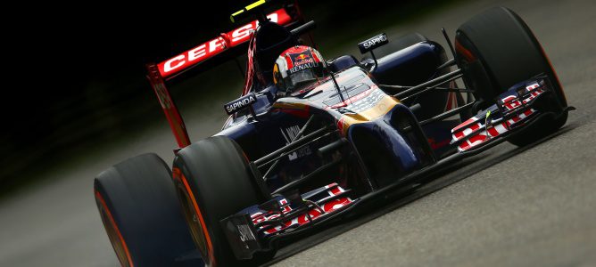 Daniil Kvyat: "Hemos tenido un fallo en el disco de freno"