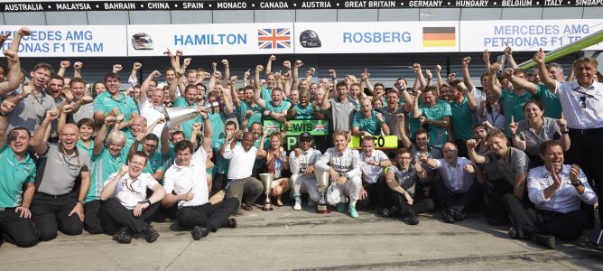 Prost: "Los jefes de Mercedes reaccionan exageradamente"