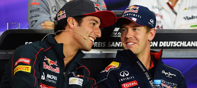 Daniel Ricciardo sorprendido por la decisión de Vettel