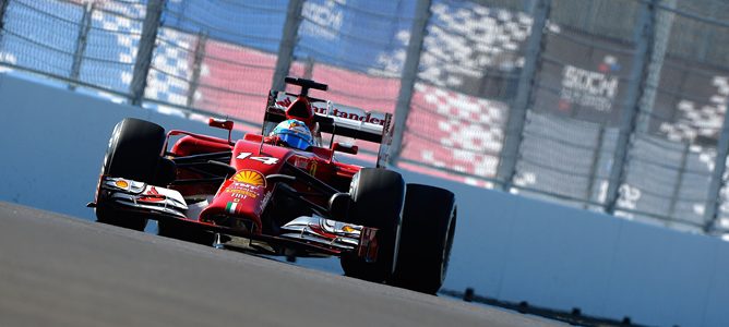 Fernado Alonso: "Los coches de delante son más rápidos que nosotros"
