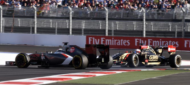 Romain Grosjean: "Al principio ha sido muy difícil que los neumáticos cogieran temperatura"