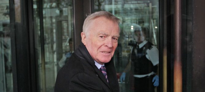 Max Mosley, crítico con los costes: "Esta ya no es una competición justa"