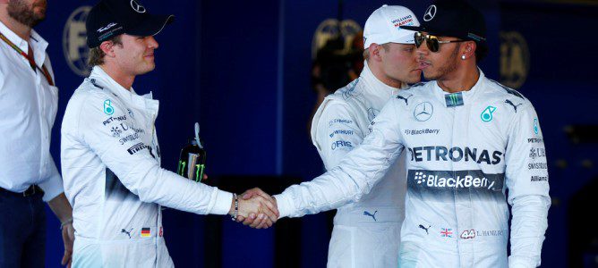 Mercedes quiere seguir con Lewis Hamilton más allá de 2015