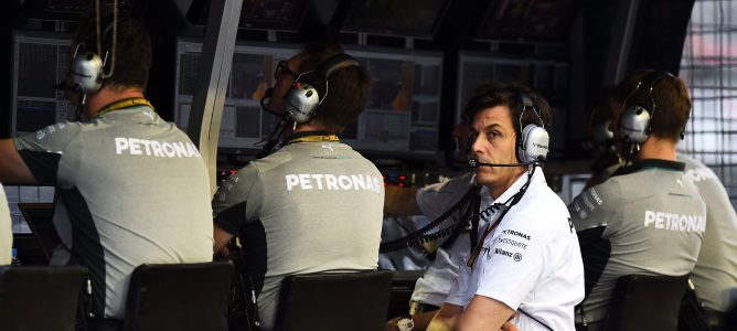 Toto Wolff: "Una avería de Lewis Hamilton sería una pesadilla"