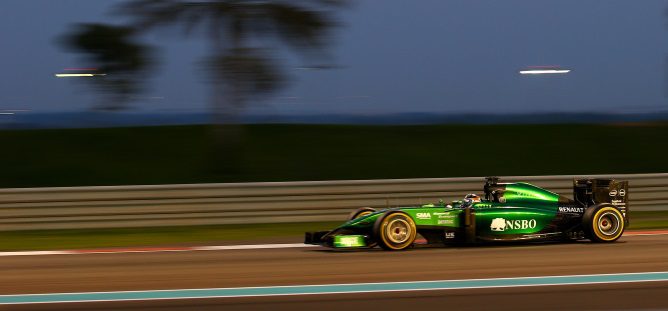 Caterham recibe luz verde para competir en 2015 con el coche de 2014 si encuentra comprador