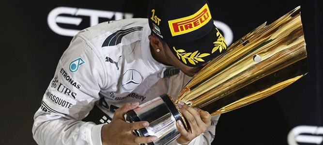 Anthony Hamilton: "Lewis podría ganar incluso el campeonato a mitad temporada"