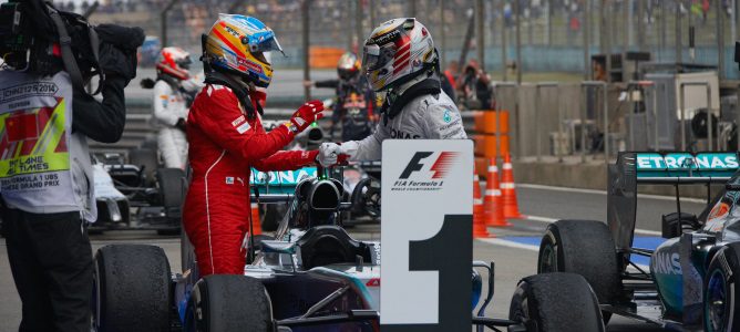 El dúo de Toro Rosso señala a Alonso como "el mejor" y a Hamilton como favorito en 2015