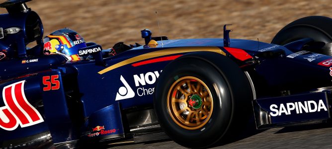 Carlos Sainz tras su debut con Toro Rosso: "Creo que tenemos una buena base de partida"