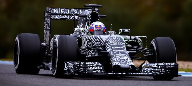 Daniel Ricciardo: "Entendemos más el coche con cada vuelta"
