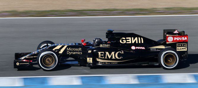 Romain Grosjean: "Mis primeras impresiones del E23 Hybrid son buenas"