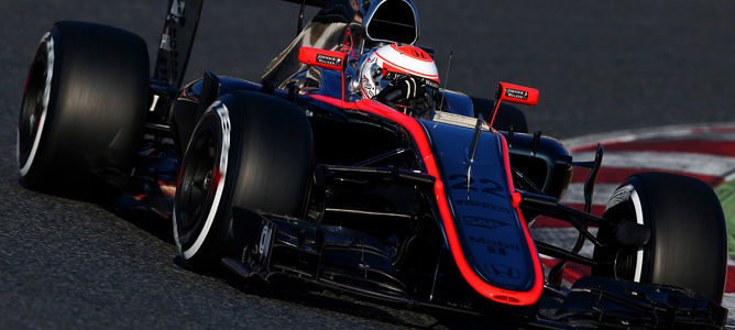 McLaren Honda vuelve a toparse con problemas tras completar 21 vueltas en Montmeló