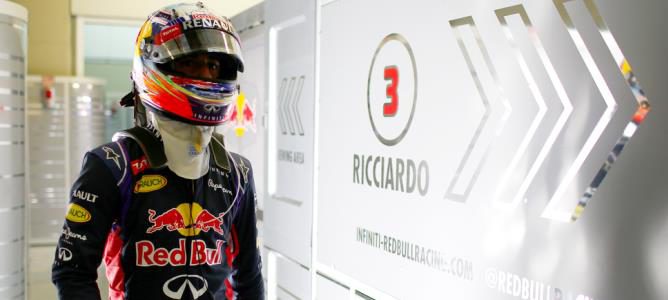 Daniel Ricciardo lidera con Red Bull la segunda mañana de test de la primera ronda en Barcelona