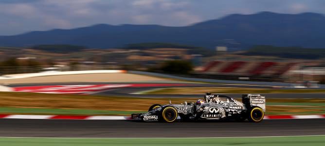 Daniel Ricciardo el más rápido en el segundo día de la primera ronda de test en Barcelona