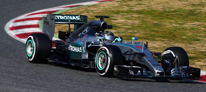 Rosberg se resiente de su espalda: "Quiero ir con cuidado, así que he decidido bajar del coche"