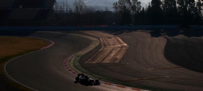 Pastor Maldonado vuelve a ser el más rápido en el tercer día de la primera ronda de test en Barcelona