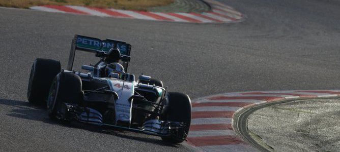 Lewis Hamilton: "Trabajamos para tener una fiabilidad superior al 90 por ciento"