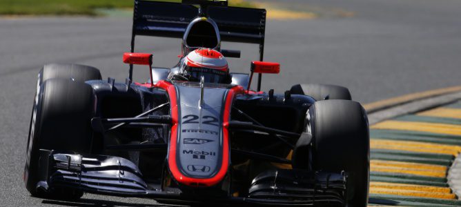 Lewis Hamilton se anota la primera pole de la temporada en Australia