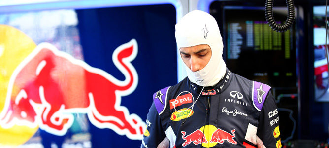 Mark Webber: "Estoy triste de ver que en Red Bull están pasando un mal momento"