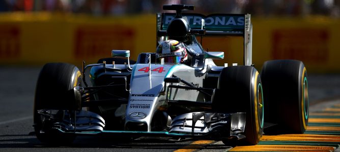 Lewis Hamilton sale victorioso de la escabechina del GP de Australia 2015